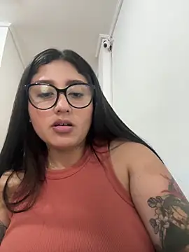 Snapshot of croftsmila chatting on November 2025 09:48:01 PM croftsmila online show from November 2025 09:48:01 PM