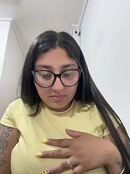 Snapshot of croftsmila chatting on November 2025 12:09:01 AM croftsmila online show from November 2025 12:09:01 AM