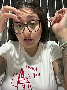 croftsmila online show from April 2026 11:54:01 PM