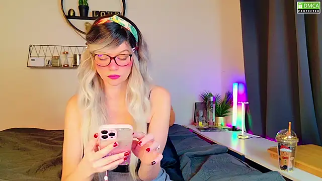 Snapshot of Kittychatte chatting on February 2025 08:21:02 AM Kittychatte online show from February 2025 08:21:02 AM