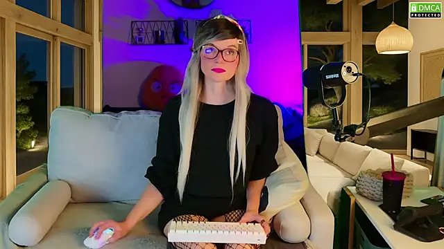 Snapshot of Kittychatte chatting on October 2025 08:06:02 PM Kittychatte online show from October 2025 08:06:02 PM