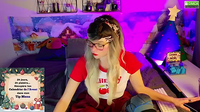 Snapshot of Kittychatte chatting on December 2025 09:10:02 PM Kittychatte online show from December 2025 09:10:02 PM