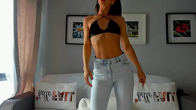 Snapshot of bellahot77 chatting on September 2025 09:00:01 AM bellahot77 online show from September 2025 09:00:01 AM