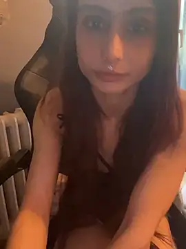 LaPetitechienne1 online show from January 2025 03:18:02 PM