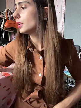 LaPetitechienne1 online show from October 2025 12:19:01 PM