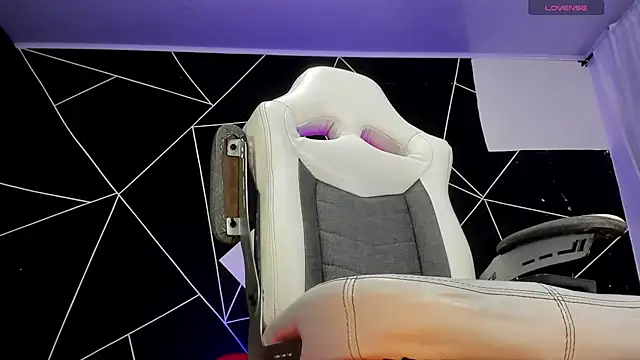 farichell online show from February 2025 11:39:01 PM