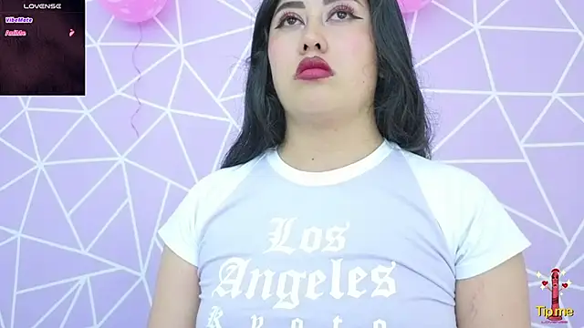 Snapshot of altheamoore chatting on November 2025 10:57:02 PM altheamoore online show from November 2025 10:57:02 PM