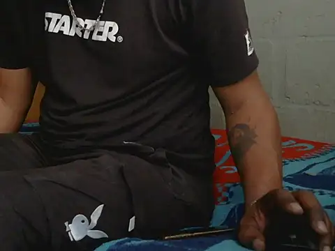 Snapshot of Dillon455669 chatting on November 2025 01:17:02 PM Dillon455669 online show from November 2025 01:17:02 PM