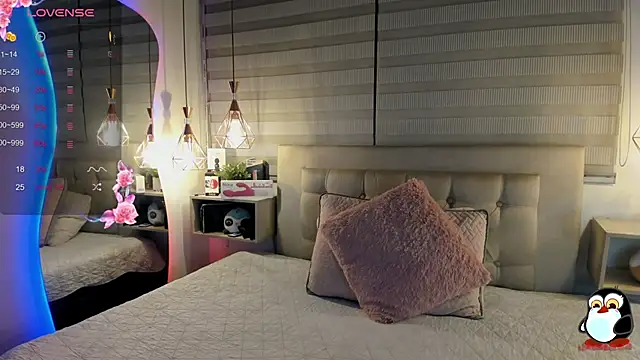 cristal  hot 1 online show from February 2026 05:04:01 AM