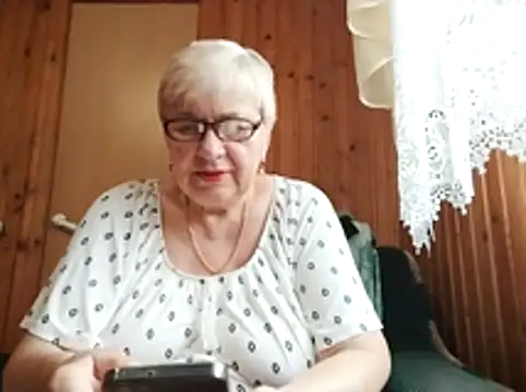Snapshot of SweetCherry27 chatting on June 2026 03:53:01 PM SweetCherry27 online show from June 2026 03:53:01 PM