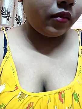 Sophiaboudi online show from January 2025 05:35:02 PM