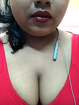 Sophiaboudi online show from February 2025 05:42:02 PM