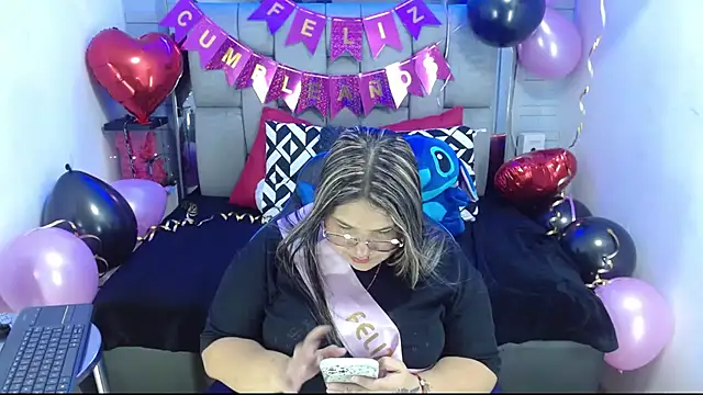 evelin zaens online show from October 2025 07:07:02 AM