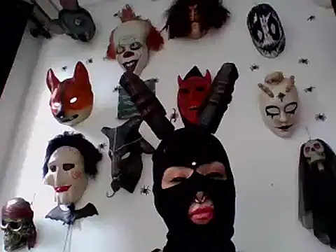 Snapshot of FeticheMacabre chatting on December 2024 07:03:02 PM FeticheMacabre online show from December 2024 07:03:02 PM