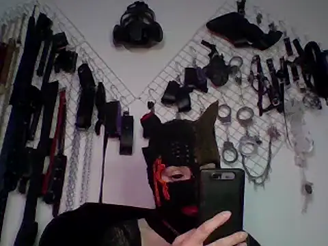 Snapshot of FeticheMacabre chatting on January 2025 01:53:01 AM FeticheMacabre online show from January 2025 01:53:01 AM