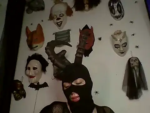 Snapshot of FeticheMacabre chatting on February 2025 04:25:02 AM FeticheMacabre online show from February 2025 04:25:02 AM