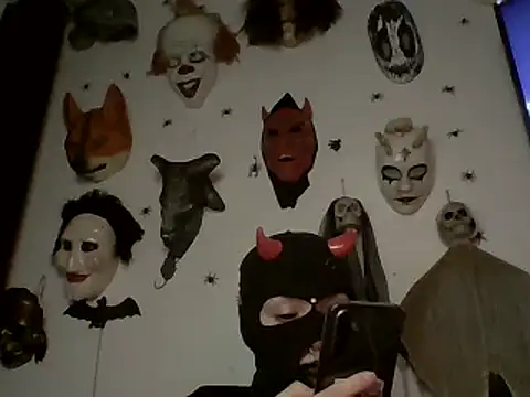 Snapshot of FeticheMacabre chatting on March 2025 03:22:02 AM FeticheMacabre online show from March 2025 03:22:02 AM