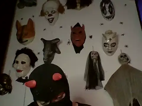 Snapshot of FeticheMacabre chatting on March 2025 05:19:01 AM FeticheMacabre online show from March 2025 05:19:01 AM