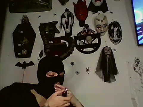 Snapshot of FeticheMacabre chatting on October 2025 04:21:01 AM FeticheMacabre online show from October 2025 04:21:01 AM