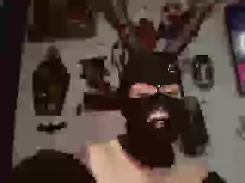 Snapshot of FeticheMacabre chatting on October 2025 04:35:02 AM FeticheMacabre online show from October 2025 04:35:02 AM