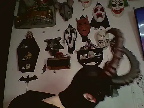 Snapshot of FeticheMacabre chatting on October 2025 05:04:02 AM FeticheMacabre online show from October 2025 05:04:02 AM