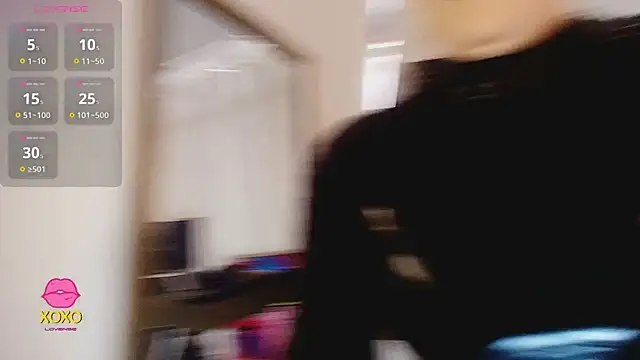 Snapshot of LatexDevil_Blondie chatting on March 2026 09:40:01 PM LatexDevil Blondie online show from March 2026 09:40:01 PM