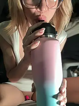 MessyNastyQueen online show from February 2025 11:42:02 PM