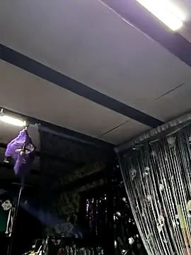 KikiXRed online show from January 2026 05:44:01 AM