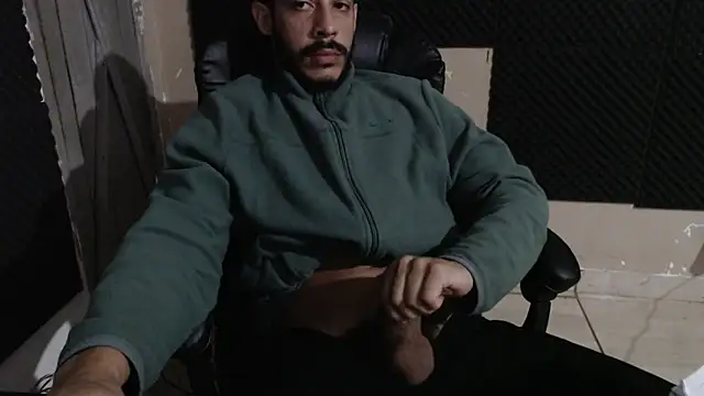 MachoScorpionCaralho online show from April 2026 09:37:01 AM