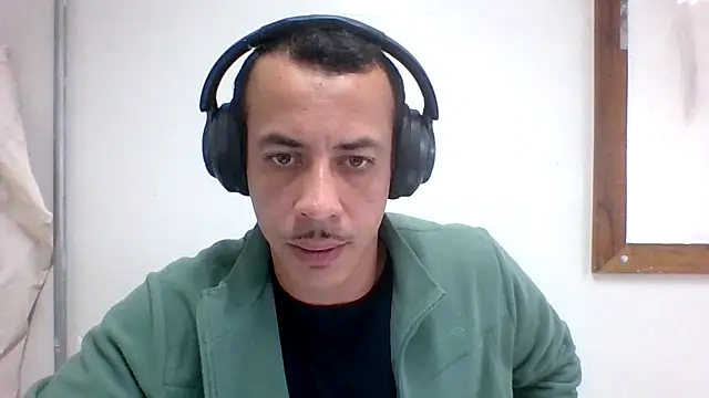 Snapshot of MachoScorpionCaralho chatting on June 2026 02:33:01 PM MachoScorpionCaralho online show from June 2026 02:33:01 PM