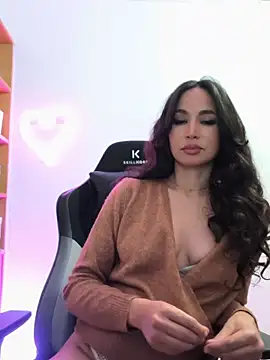 Naughty-Jessie online show from November 2025 09:54:01 PM