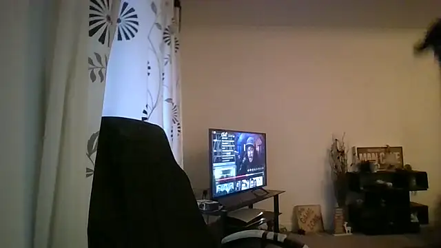 Snapshot of 33ENG chatting on February 2025 07:23:01 AM 33ENG online show from February 2025 07:23:01 AM