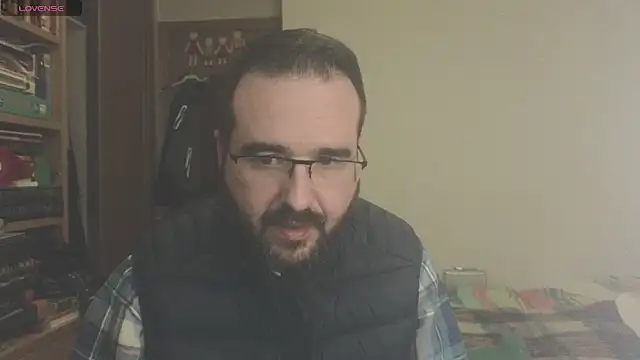 curiosillo83 online show from March 2025 03:31:01 PM