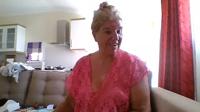 Snapshot of TrustfulVampire1 chatting on July 2026 04:39:02 AM TrustfulVampire1 online show from July 2026 04:39:02 AM