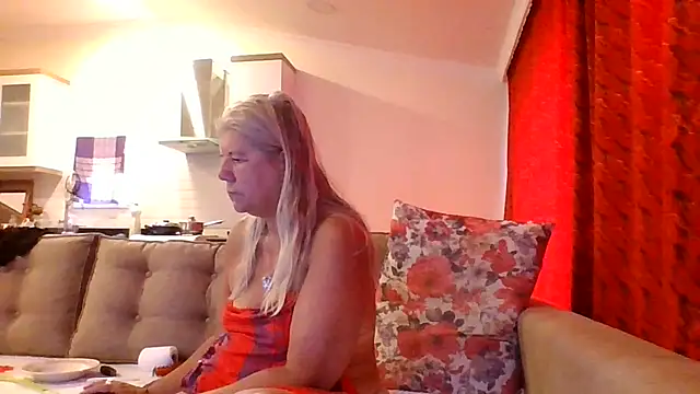 Snapshot of TrustfulVampire1 chatting on August 2026 04:25:01 AM TrustfulVampire1 online show from August 2026 04:25:01 AM