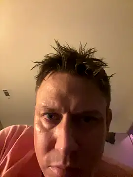 Snapshot of LiamDean20 chatting on October 2025 05:20:02 AM LiamDean20 online show from October 2025 05:20:02 AM