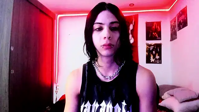Snapshot of dussk_ chatting on December 2024 04:42:02 AM dussk online show from December 2024 04:42:02 AM