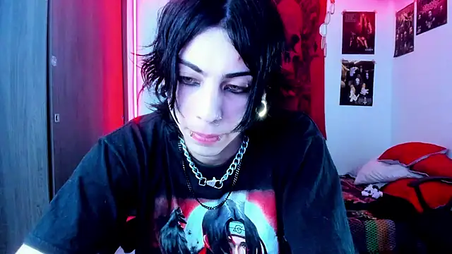 Snapshot of dussk_ chatting on February 2025 06:41:01 AM dussk online show from February 2025 06:41:01 AM
