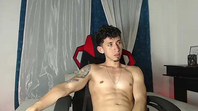 Snapshot of stevenSEX123 chatting on November 2025 04:23:02 AM stevenSEX123 online show from November 2025 04:23:02 AM