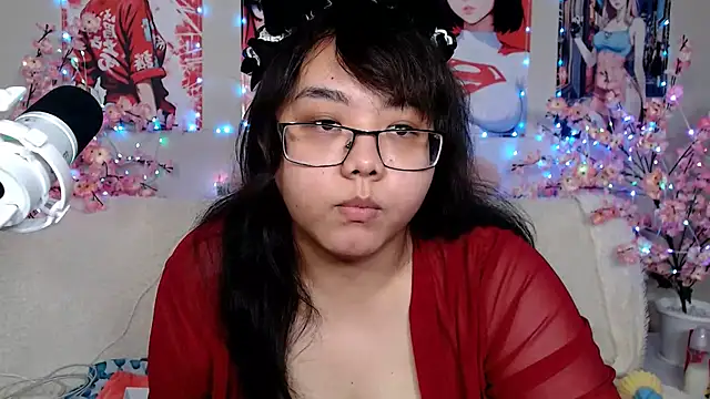 Snapshot of Moertomlly chatting on July 2026 05:14:01 AM Moertomlly online show from July 2026 05:14:01 AM