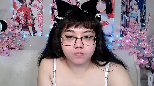 Snapshot of Moertomlly chatting on July 2026 07:23:02 AM Moertomlly online show from July 2026 07:23:02 AM