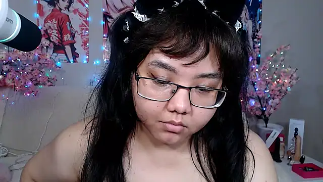 Snapshot of Moertomlly chatting on July 2026 10:21:02 AM Moertomlly online show from July 2026 10:21:02 AM