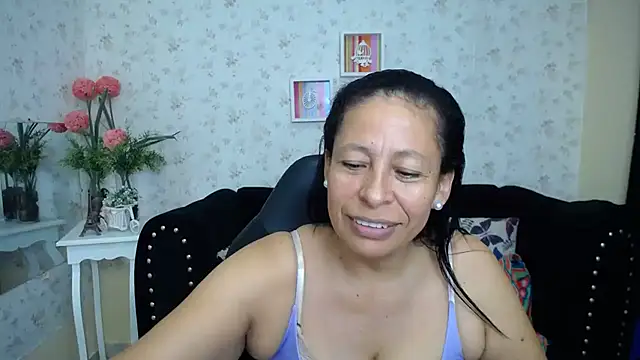 mature martina online show from February 2025 11:14:02 PM