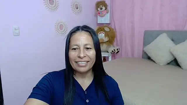 mature martina online show from October 2025 01:13:01 AM