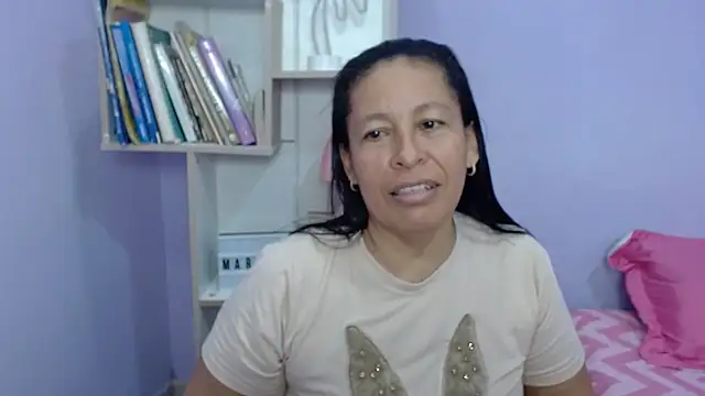 Snapshot of mature_martina chatting on October 2025 10:10:02 PM mature martina online show from October 2025 10:10:02 PM