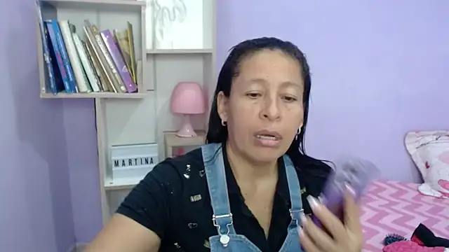 Snapshot of mature_martina chatting on November 2025 10:21:02 PM mature martina online show from November 2025 10:21:02 PM