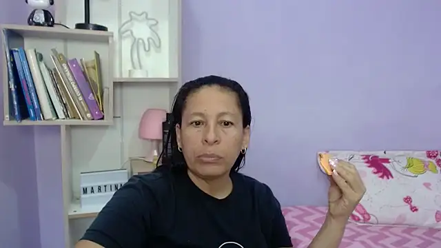 Snapshot of mature_martina chatting on November 2025 09:57:02 PM mature martina online show from November 2025 09:57:02 PM