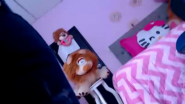 Snapshot of mature_martina chatting on December 2025 06:35:02 PM mature martina online show from December 2025 06:35:02 PM