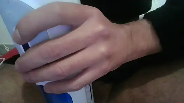 Snapshot of toulousain77 chatting on February 2025 08:11:02 PM toulousain77 online show from February 2025 08:11:02 PM