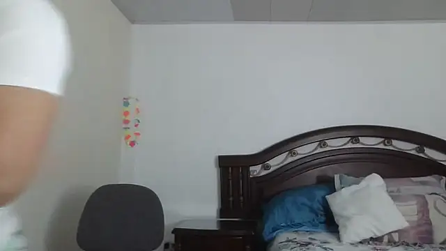 ruby-milf1 online show from December 2024 08:54:02 PM